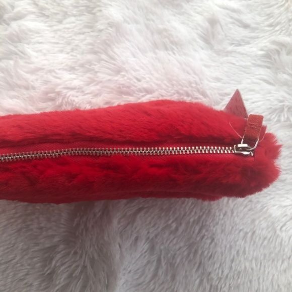 NWT Red free people, soft, fuzzy, cosmetic bag, - Picture 6 of 11